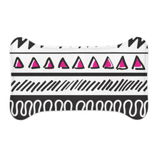 Carica l&#39;immagine nel visualizzatore di Gallery, Designer Tribal Art Pet Feeding Mats