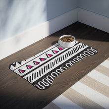 Laden Sie das Bild in den Galerie-Viewer, Designer Tribal Art Pet Feeding Mats