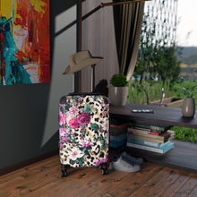 Carica l&#39;immagine nel visualizzatore di Gallery, Designer Tribal Pink Flower Animal Suitcase