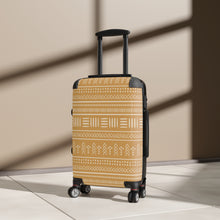 Charger l&#39;image dans la galerie, Designer Tribal Art Style Suitcase