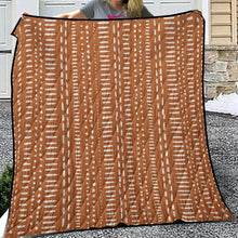 Laden Sie das Bild in den Galerie-Viewer, Designer Mudcloth Style Lightweight &amp; Breathable Quilt With Edge-wrapping Strips