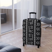 Carica l&#39;immagine nel visualizzatore di Gallery, Designer Tribal Art Black and White Style Suitcase