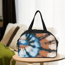 Laden Sie das Bild in den Galerie-Viewer, Designer Tye Dyed Travel Luggage Bag